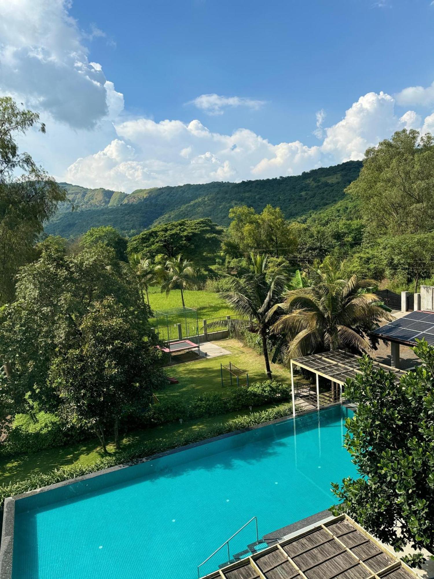Golden Fields Resort Mulshi Esterno foto