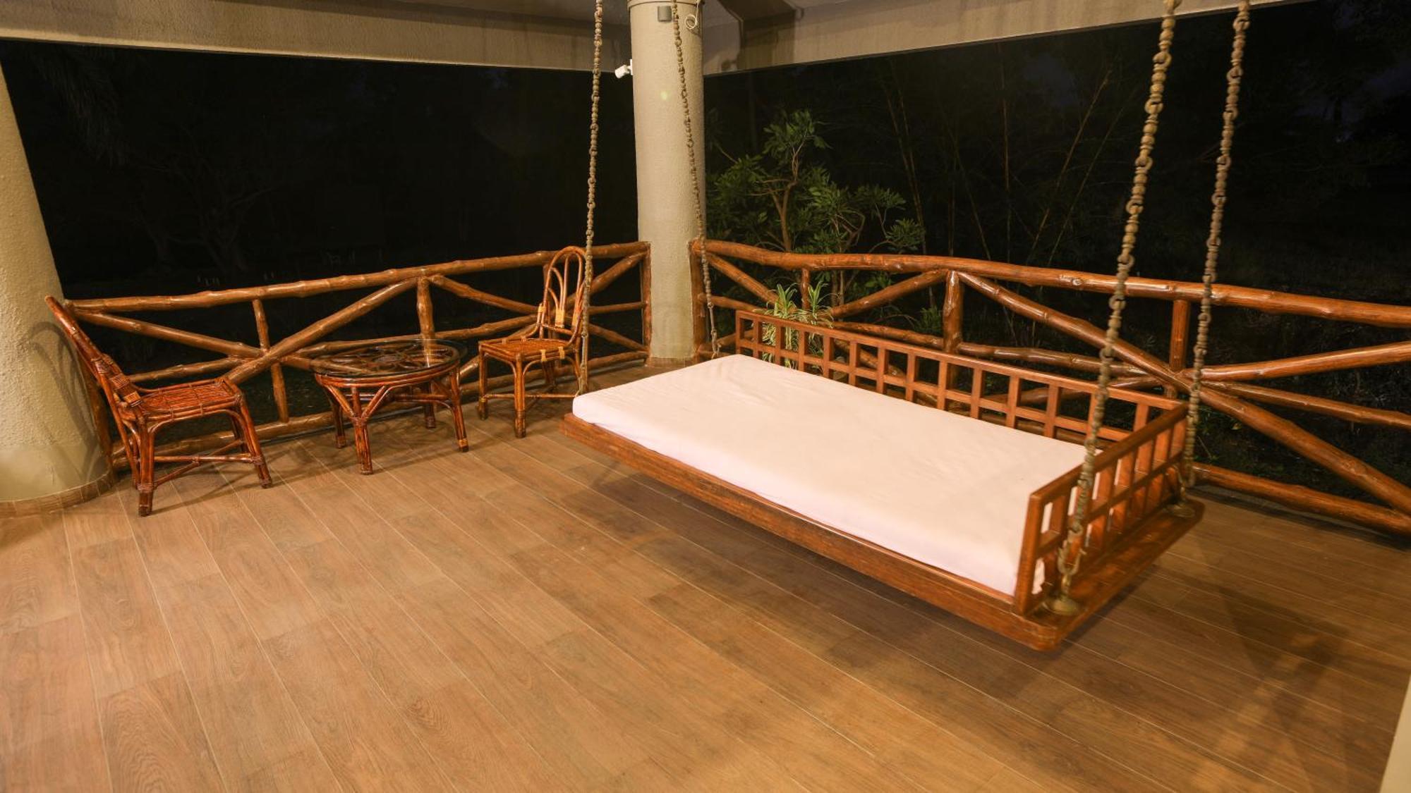 Golden Fields Resort Mulshi Esterno foto