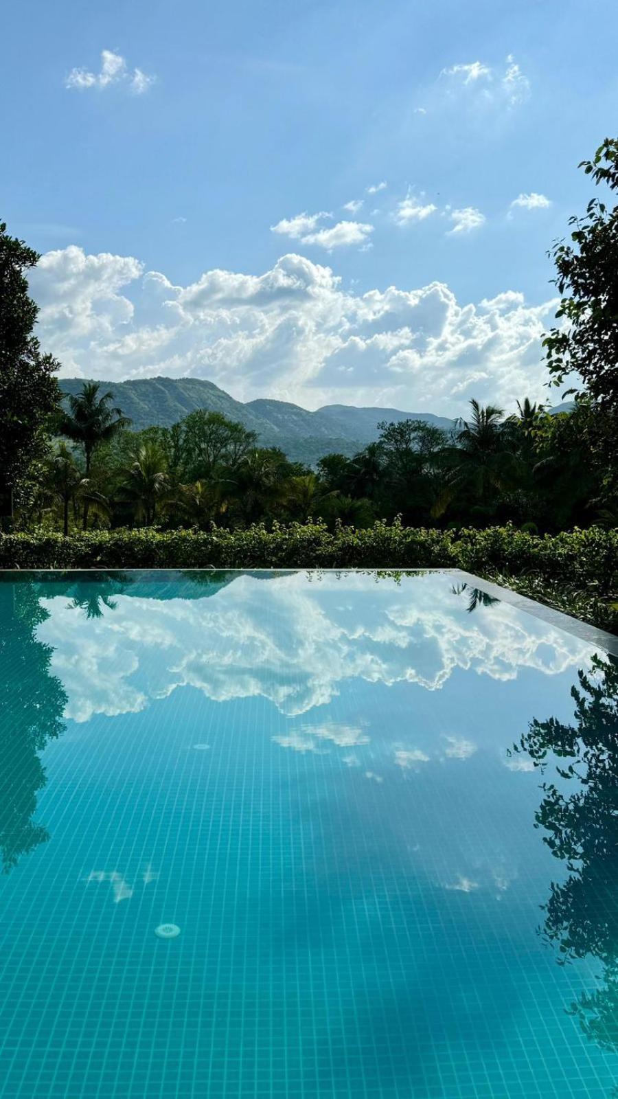 Golden Fields Resort Mulshi Esterno foto